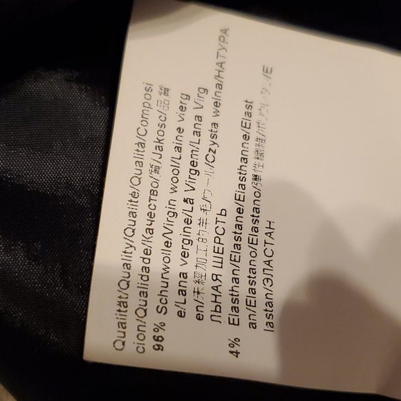 💥Hugo Boss Wool Skirt - Picture 12 of 16